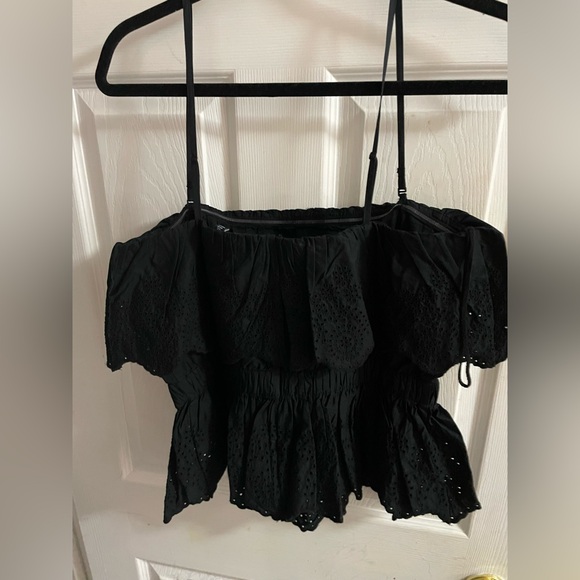 Black Ruffle Top With Zipper Back - Picture 1 of 3